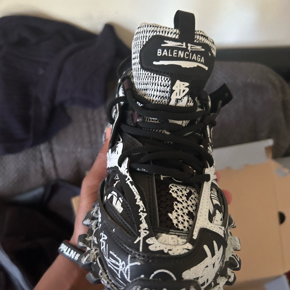 Balenciaga tracks - Picture 2 of 10